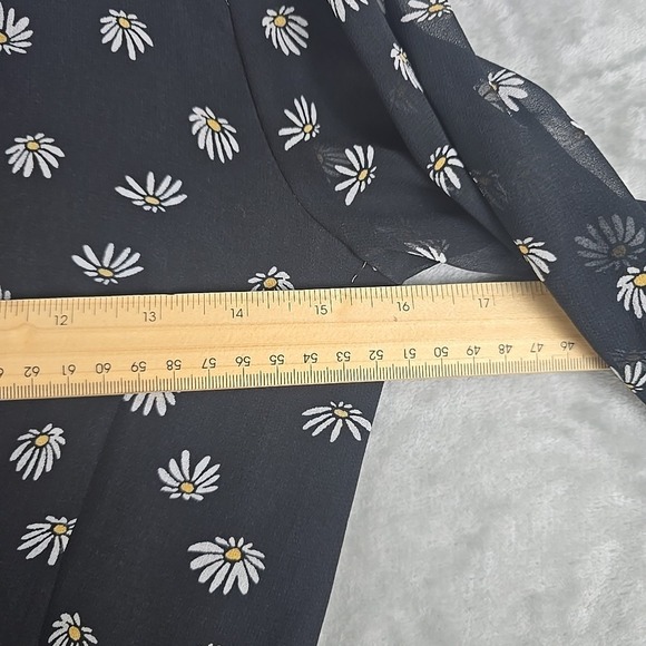 Aritzia Wilfred Daisy Floral Mini Dress 2 Black Grunge Full Button-Front Sheer - Picture 6 of 11